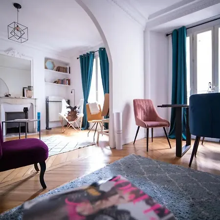Apartment Elegant And Artistic Apt In The Marais *
